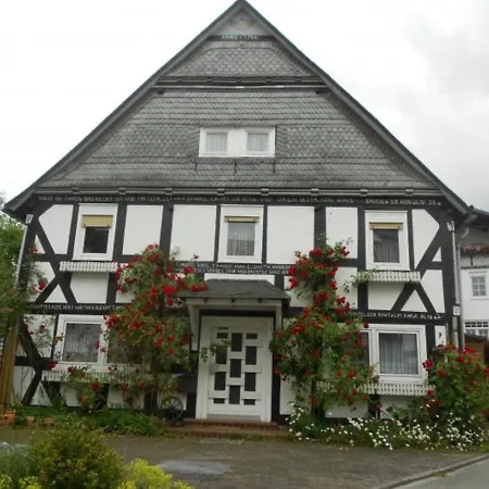Holiday home Haus Dornroeschen Zuschen